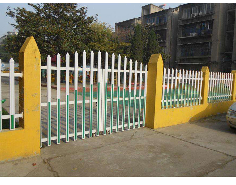 塑鋼PVC護欄 從戶外電力設備到小區(qū)園所的多元安全守護者