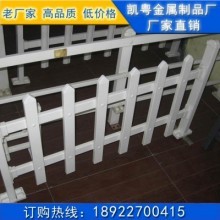 塑鋼P(yáng)VC護(hù)欄 仿木、草坪與仿樹(shù)景觀的完美融合——中原大成模具的匠心之作